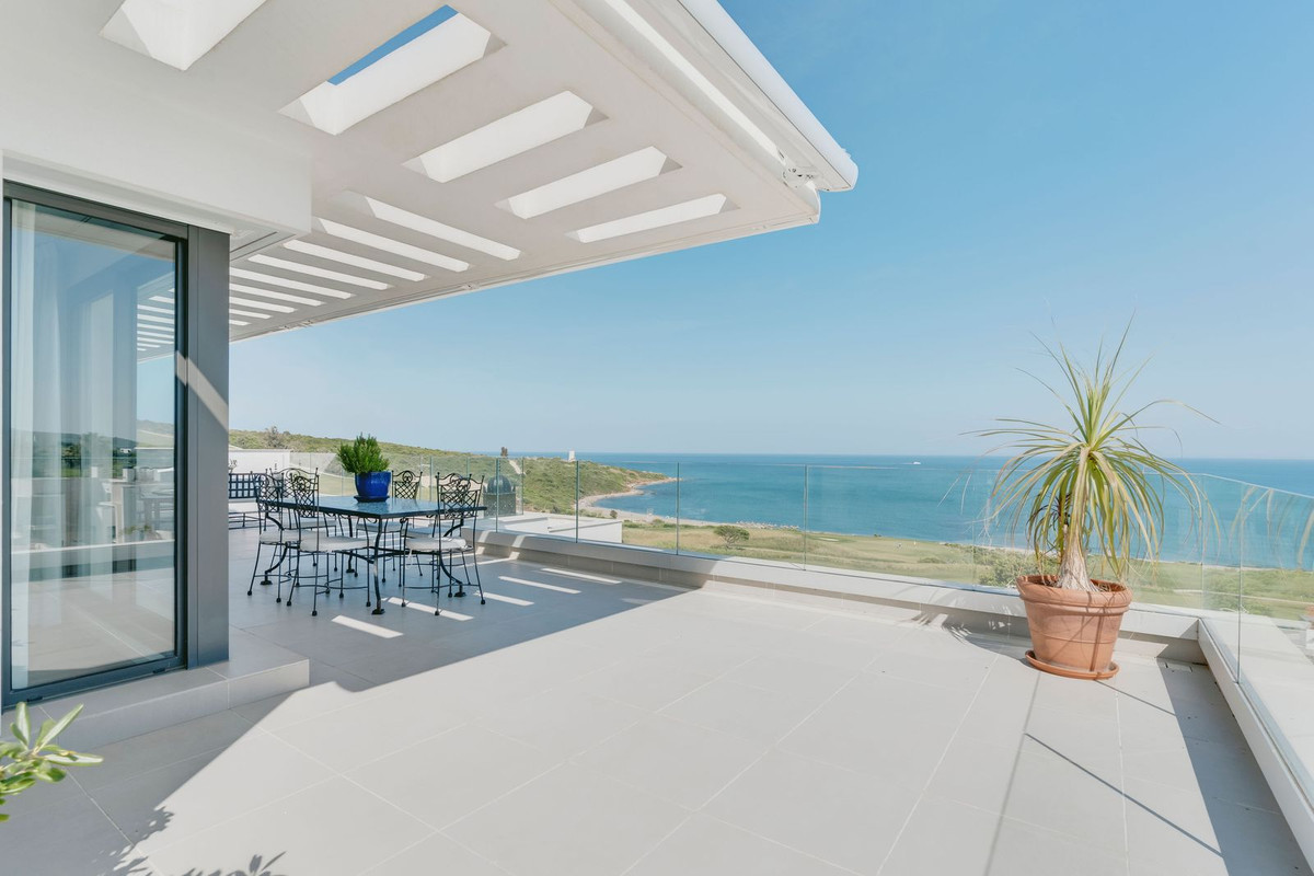 3-slaapkamer hoekpenthouse met panoramisch uitzicht in La Alcaidesa in La Alcaidesa - foto 11