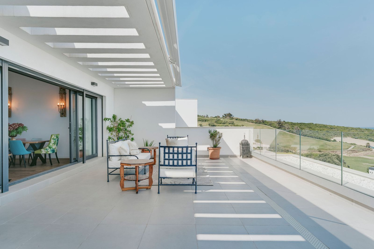 3-slaapkamer hoekpenthouse met panoramisch uitzicht in La Alcaidesa in La Alcaidesa - foto 3
