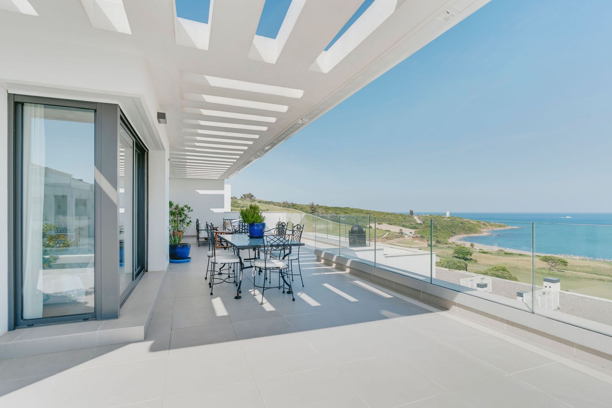 3-slaapkamer hoekpenthouse met panoramisch uitzicht in La Alcaidesa in La Alcaidesa - foto 9