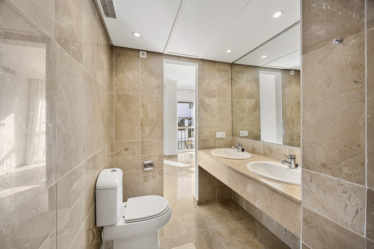 2-slaapkamer penthouse in Marbella (Coto Real II, Golden Mile) in Marbella - foto 17