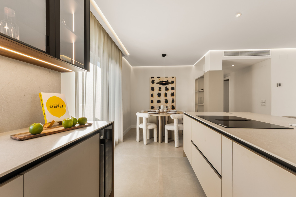 Appartement met twee slaapkamers in Nueva Andalucía in Nueva Andalucía - foto 11
