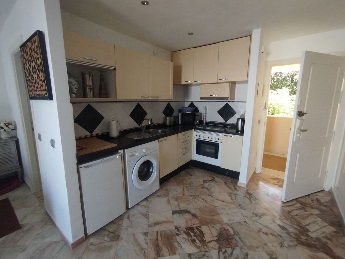 Appartement met 1 slaapkamer in Elviria in Elviria - foto 12