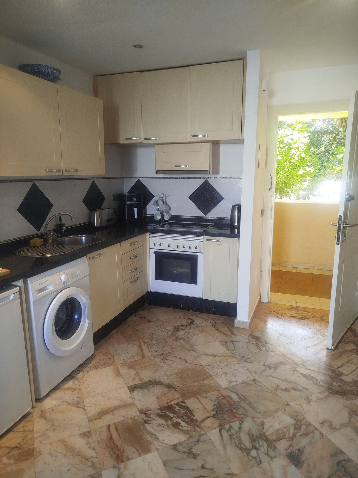 Appartement met 1 slaapkamer in Elviria in Elviria - foto 13