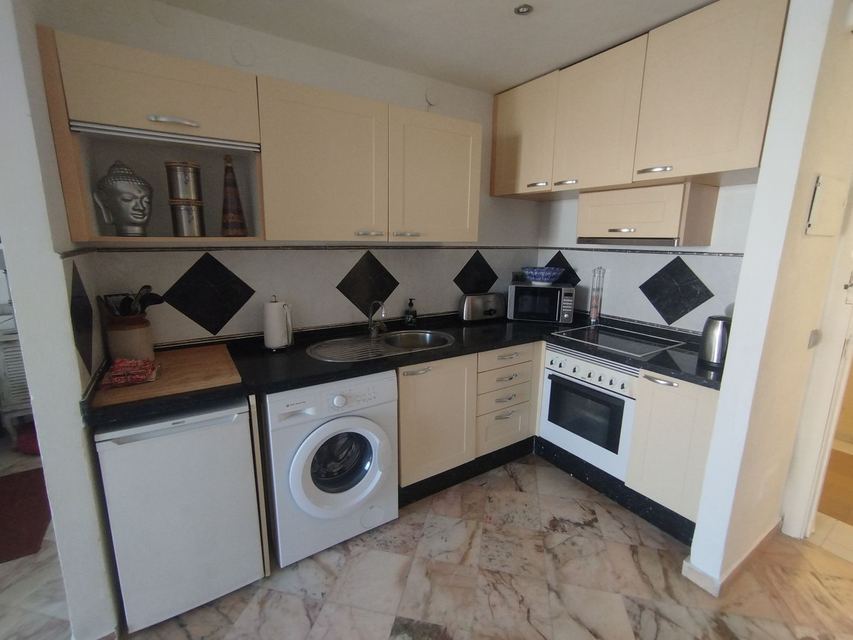 Appartement met 1 slaapkamer in Elviria in Elviria - foto 14