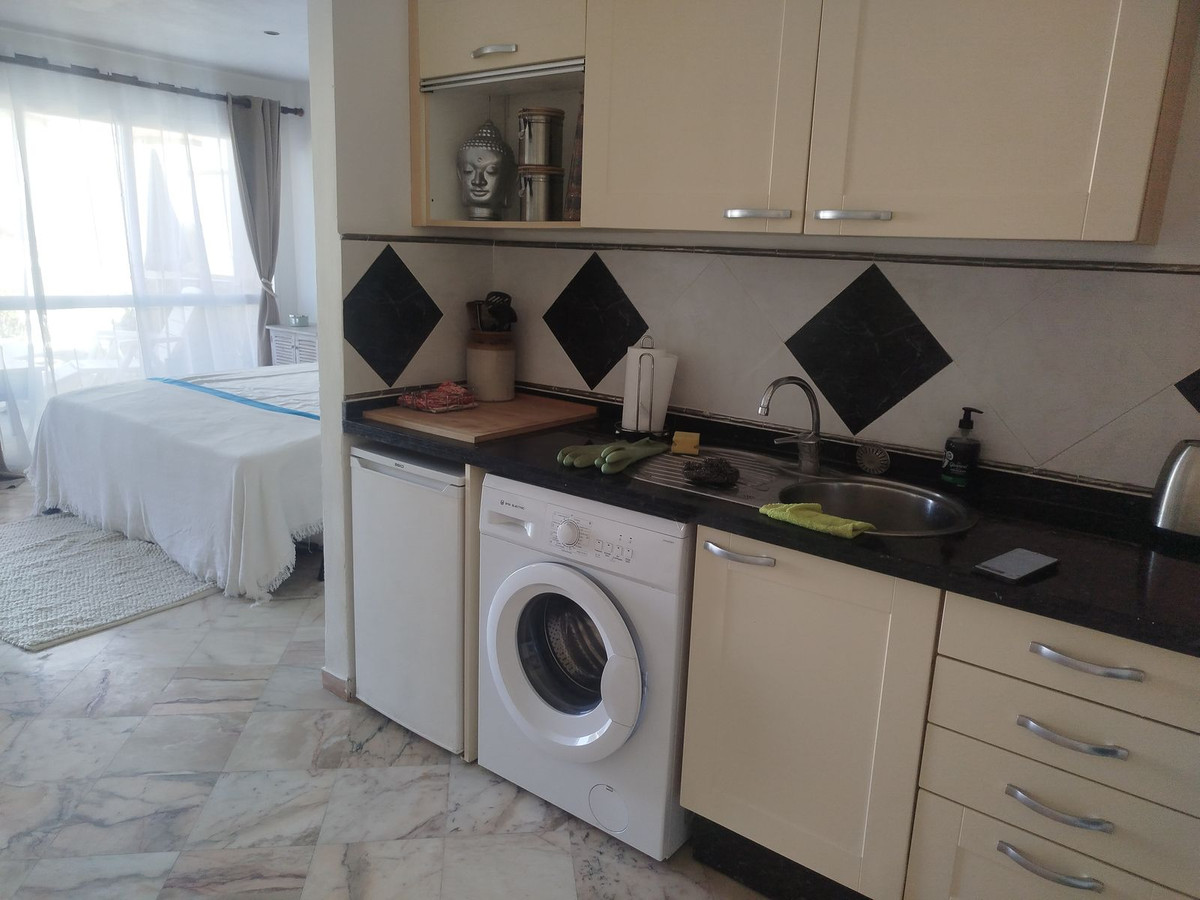 Appartement met 1 slaapkamer in Elviria in Elviria - foto 15