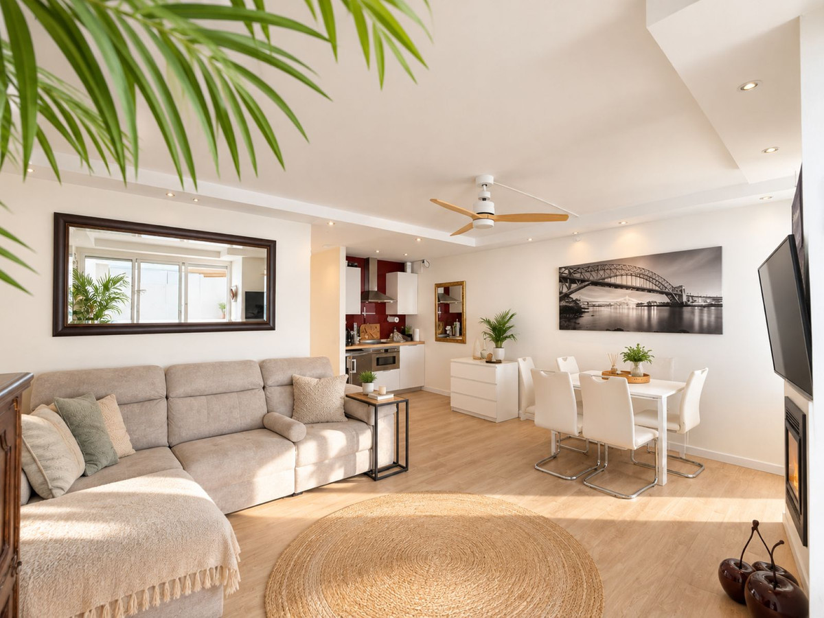 Gerenoveerd 2-slaapkamer appartement aan het strand met toeristische licentie – Estepona in Estepona - foto 4