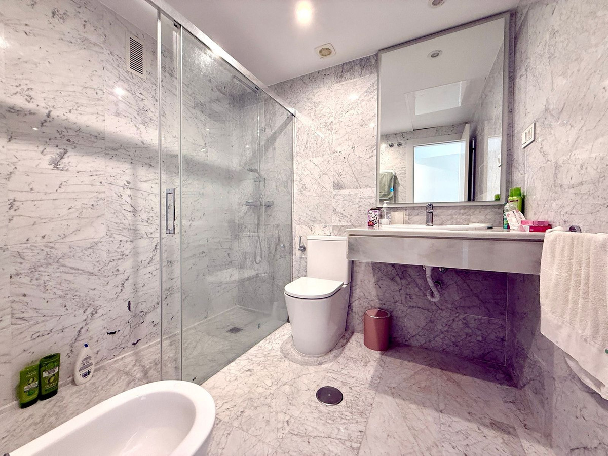 Drie-slaapkamer appartement in Puerto Banús in Puerto Banús - foto 18