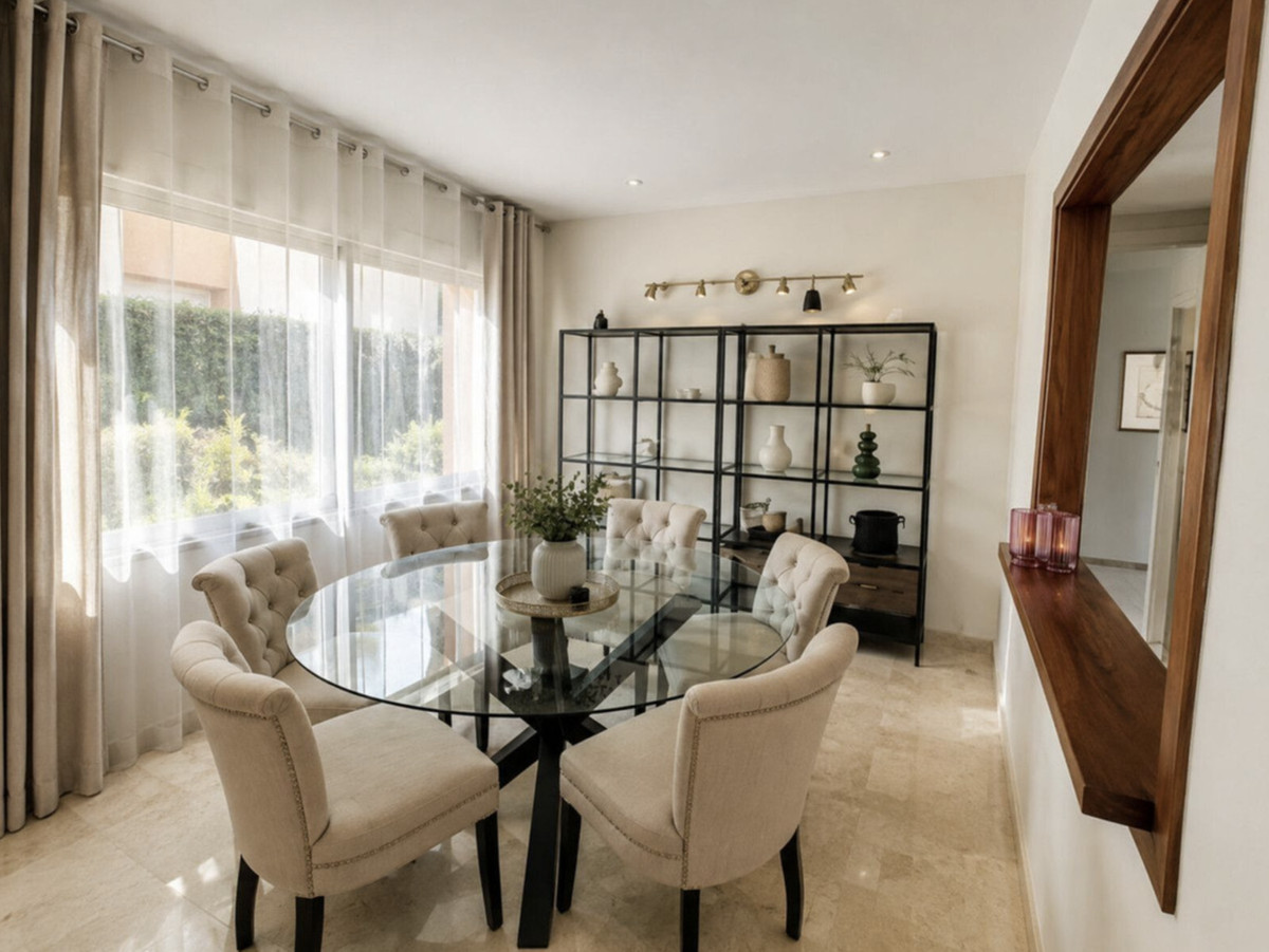 3-slaapkamer stadswoning in Condes de Iza, Nueva Andalucía in Nueva Andalucía - foto 4