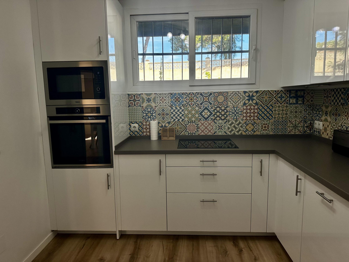Appartement met 4 slaapkamers in Málaga in Málaga - foto 15