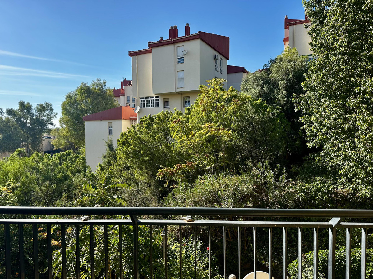 Appartement met 4 slaapkamers in Málaga in Málaga - foto 10