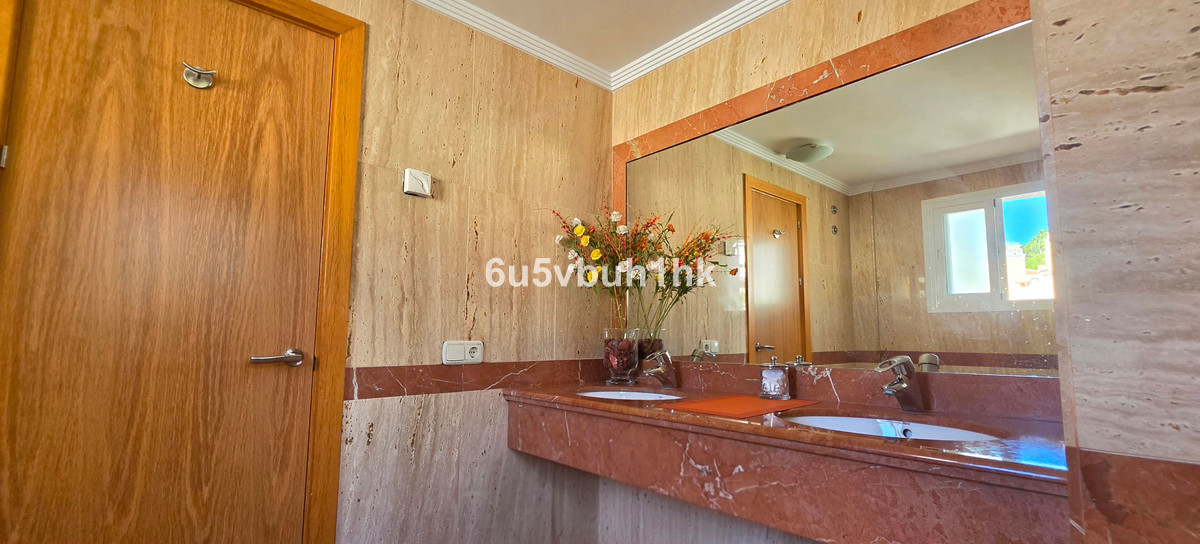 Duplex penthouse met 3 slaapkamers in Los Almendros, Benahavís in Benahavís - foto 15