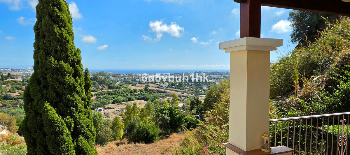 Duplex penthouse met 3 slaapkamers in Los Almendros, Benahavís in Benahavís - foto 17