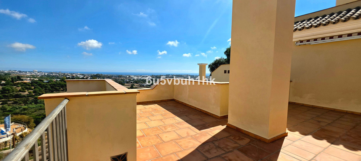 Duplex penthouse met 3 slaapkamers in Los Almendros, Benahavís in Benahavís - foto 3