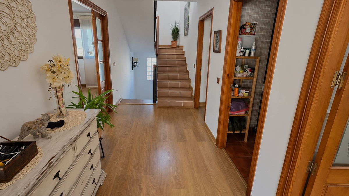 Villa met 6 slaapkamers in Alhaurín de la Torre in Alhaurín de la Torre - foto 9