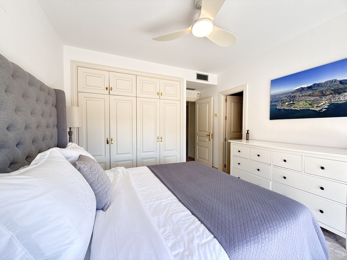 Prachtig volledig gerenoveerde hoekwoning met 4 slaapkamers – Paraíso Bellevue, Benahavís in Benahavís - foto 14