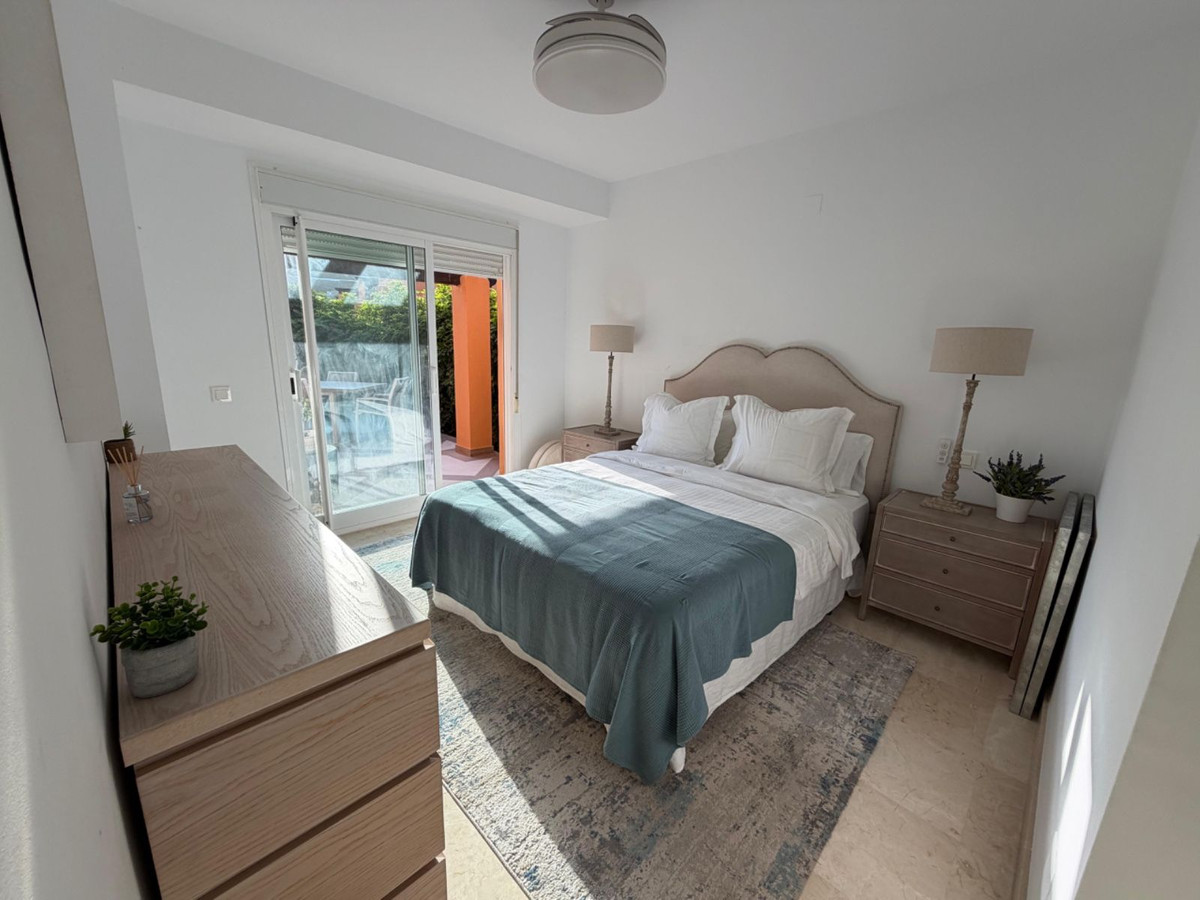 Prachtig volledig gerenoveerde hoekwoning met 4 slaapkamers – Paraíso Bellevue, Benahavís in Benahavís - foto 16