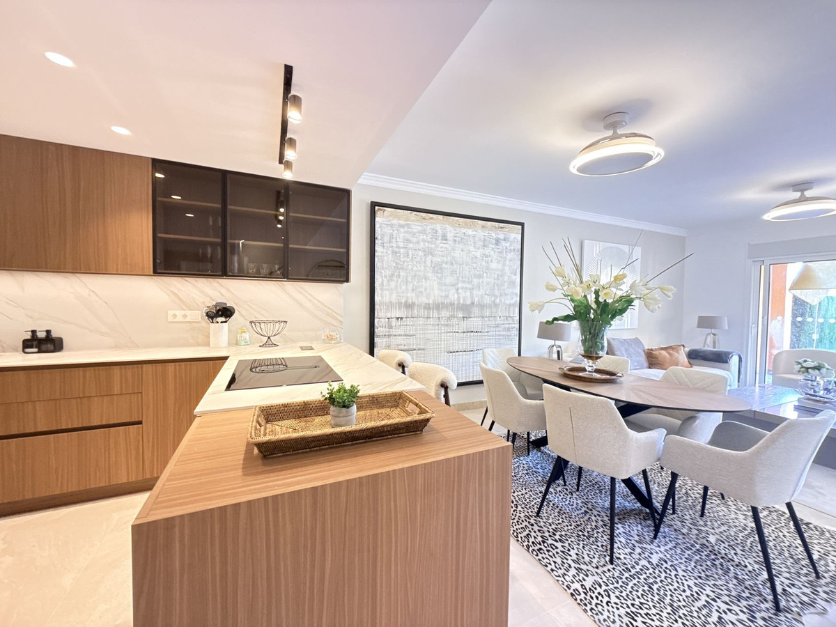 Prachtig volledig gerenoveerde hoekwoning met 4 slaapkamers – Paraíso Bellevue, Benahavís in Benahavís - foto 10