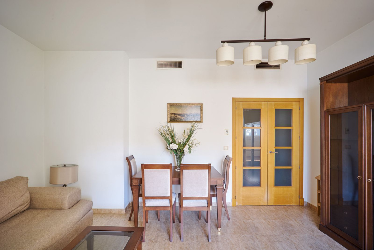 Ruim 2-slaapkamer appartement in Estepona in Estepona - foto 4