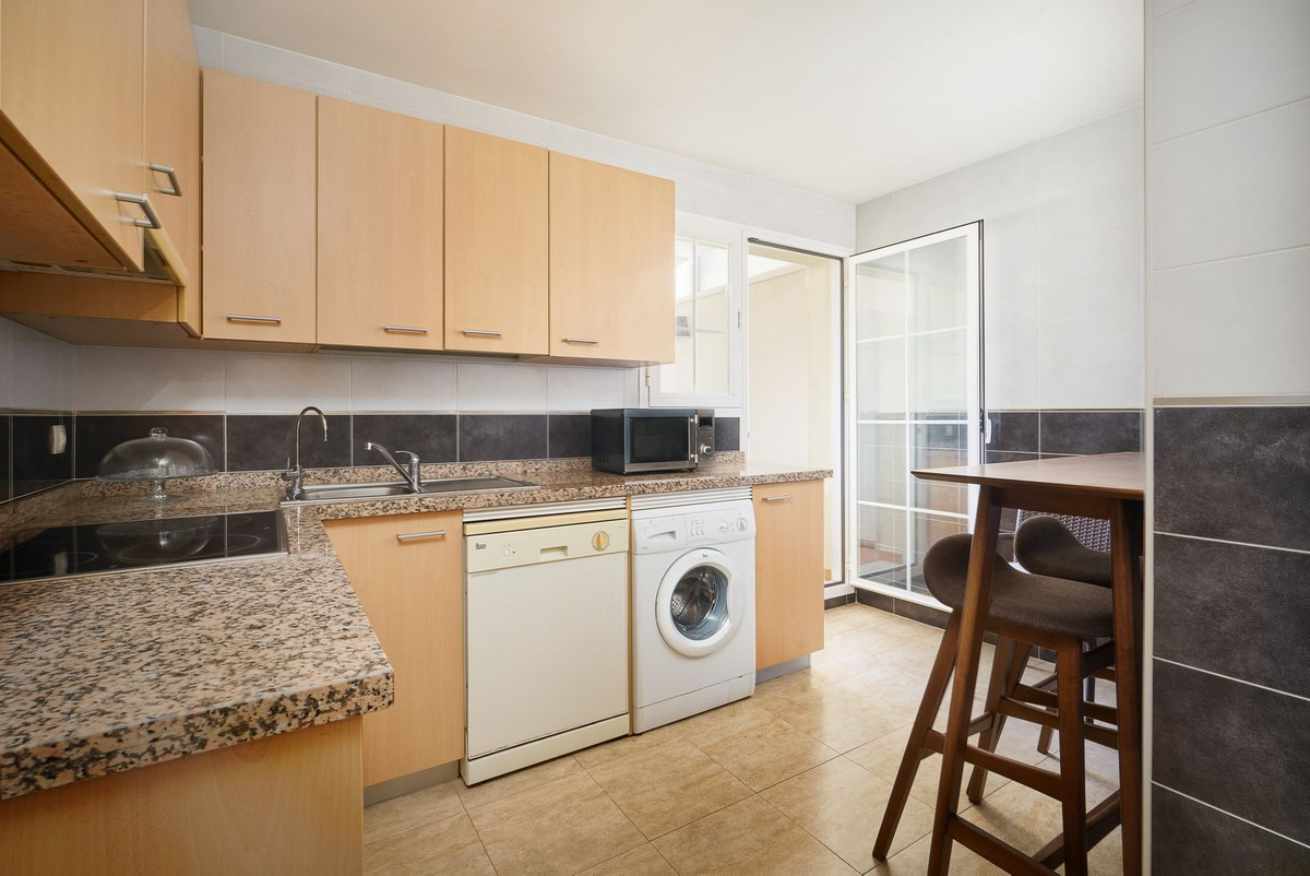 Ruim 2-slaapkamer appartement in Estepona in Estepona - foto 7