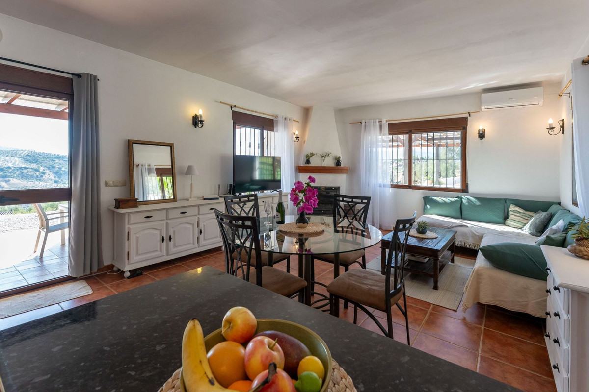 3-slaapkamer finca in Tolox met privézwembad en 15.093 m² perceel in Tolox - foto 11