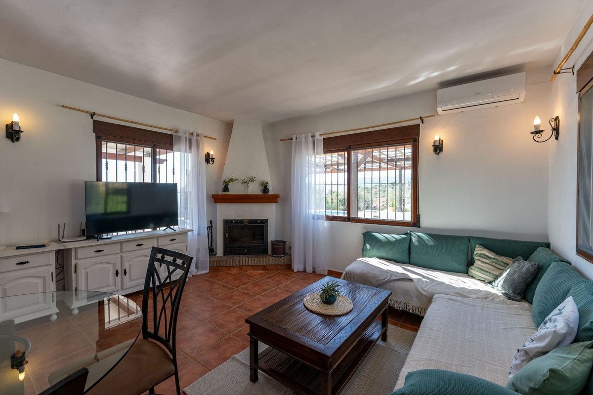 3-slaapkamer finca in Tolox met privézwembad en 15.093 m² perceel in Tolox - foto 12