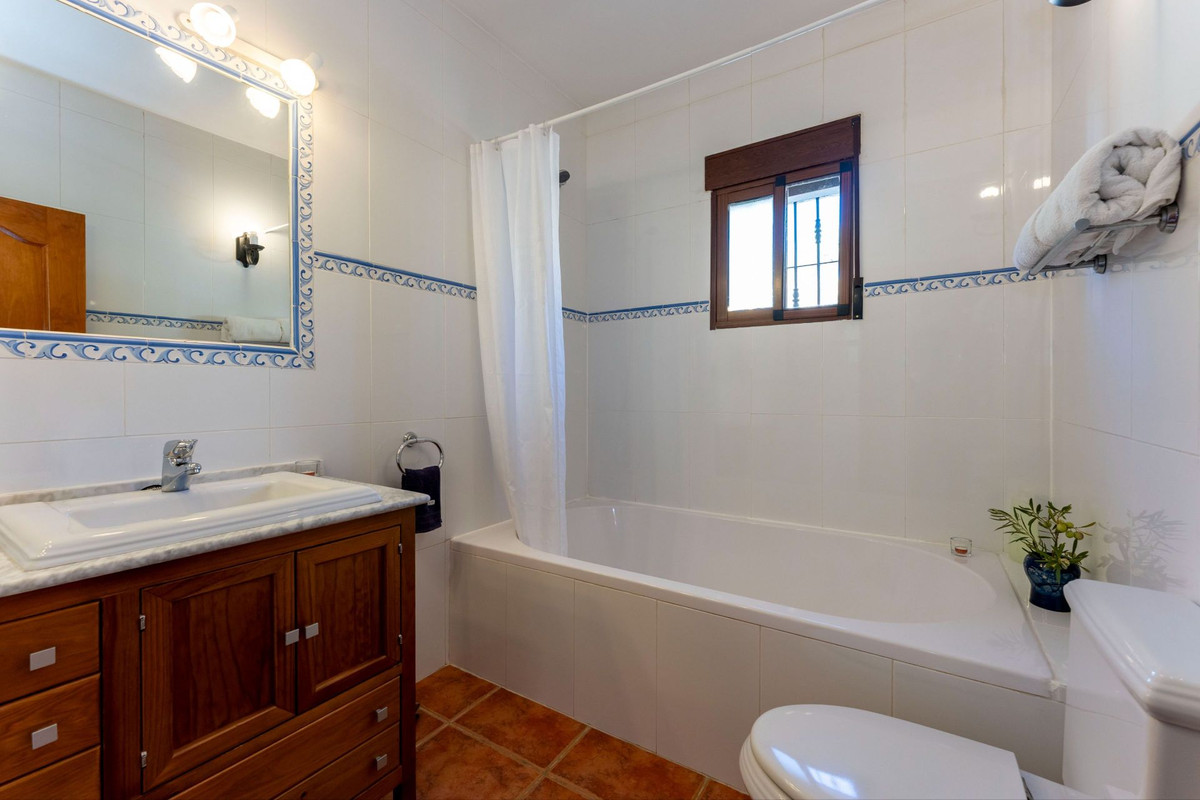 3-slaapkamer finca in Tolox met privézwembad en 15.093 m² perceel in Tolox - foto 15