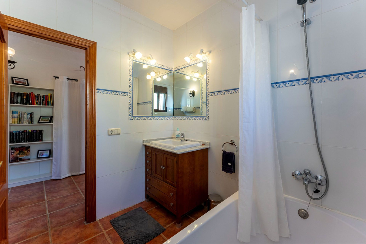 3-slaapkamer finca in Tolox met privézwembad en 15.093 m² perceel in Tolox - foto 16