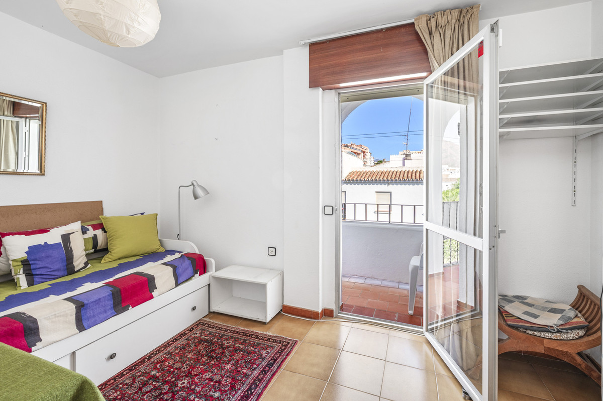 Zeldzaam éénverdiepingspenthouse met 6 slaapkamers in Estepona in Estepona - foto 12