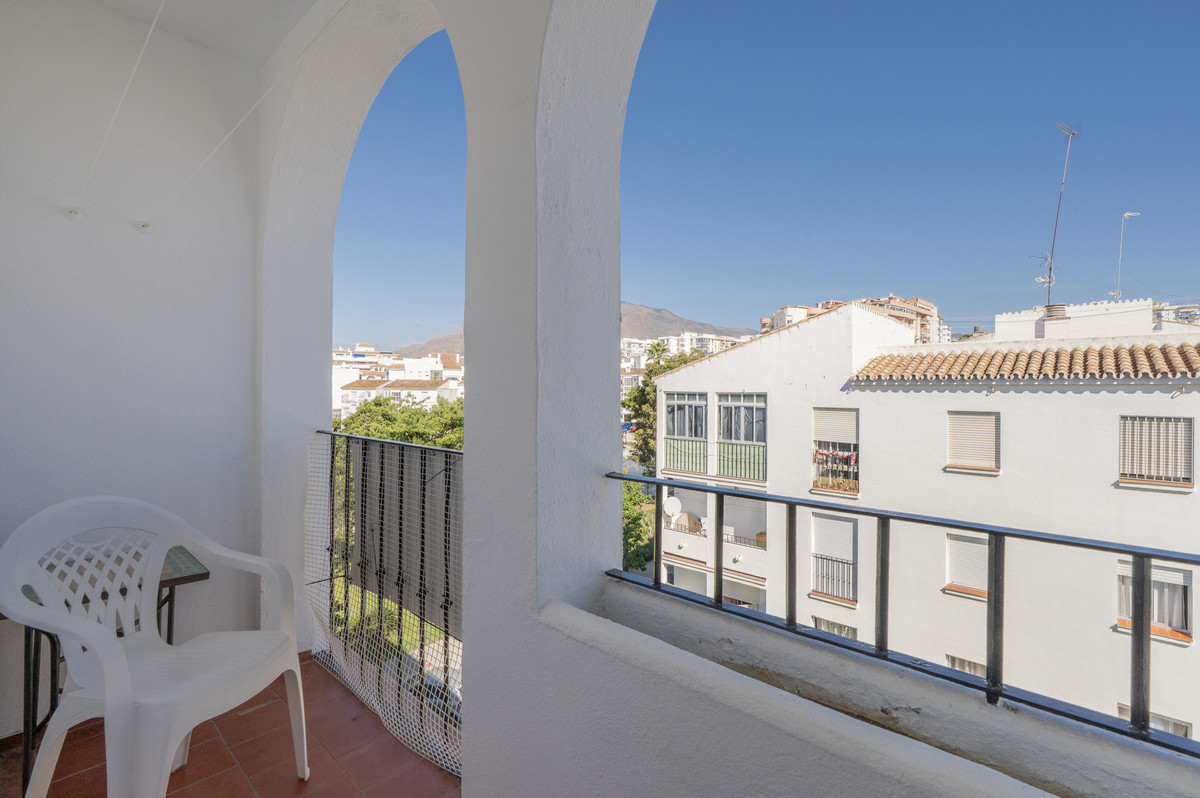 Zeldzaam éénverdiepingspenthouse met 6 slaapkamers in Estepona in Estepona - foto 16