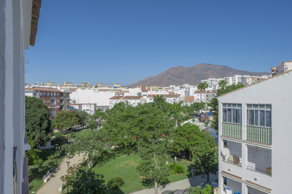 Zeldzaam éénverdiepingspenthouse met 6 slaapkamers in Estepona in Estepona - foto 17