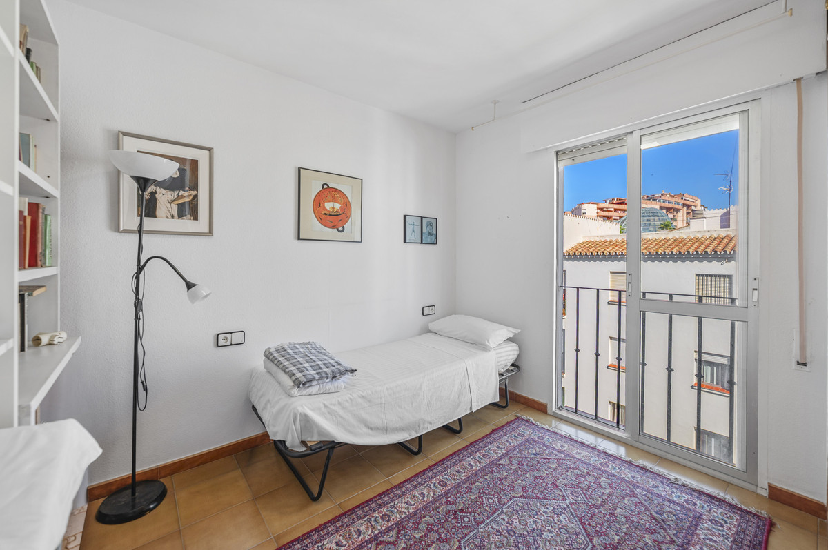 Zeldzaam éénverdiepingspenthouse met 6 slaapkamers in Estepona in Estepona - foto 18