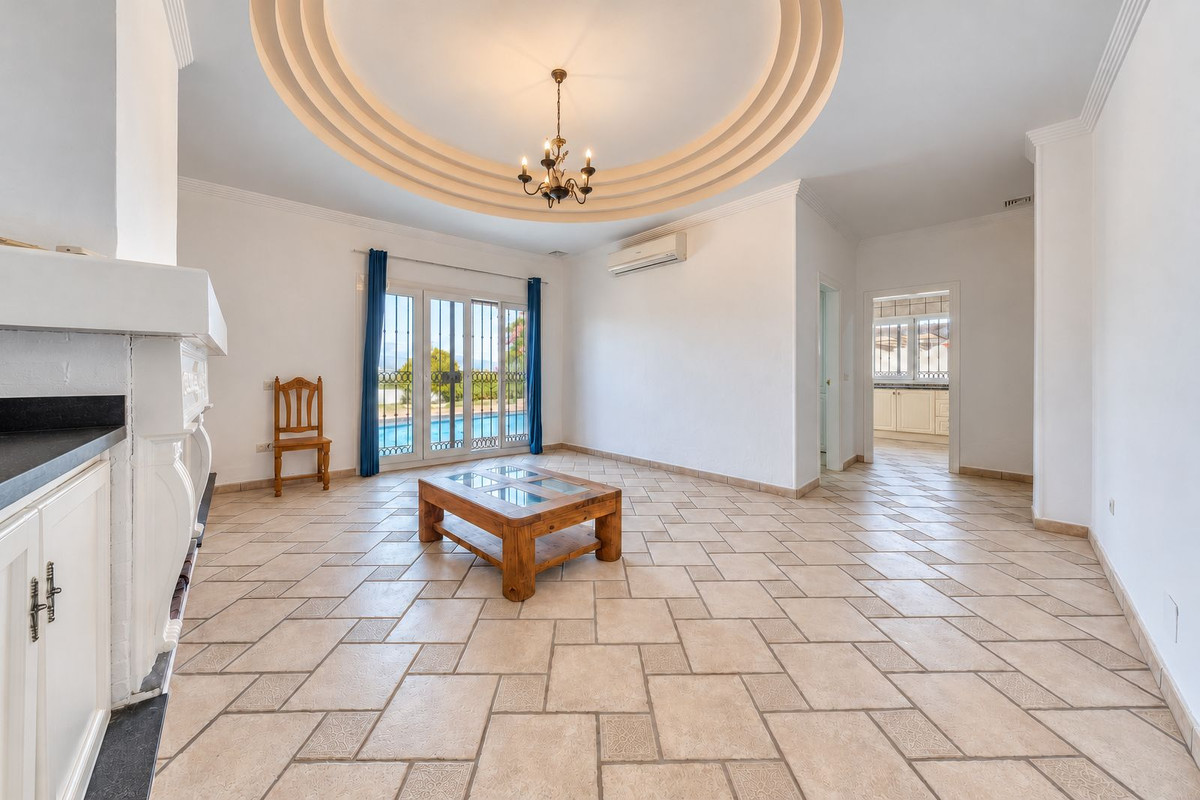 Vier-slaapkamer finca met privézwembad en panoramisch zeezicht in Manilva in Manilva - foto 8