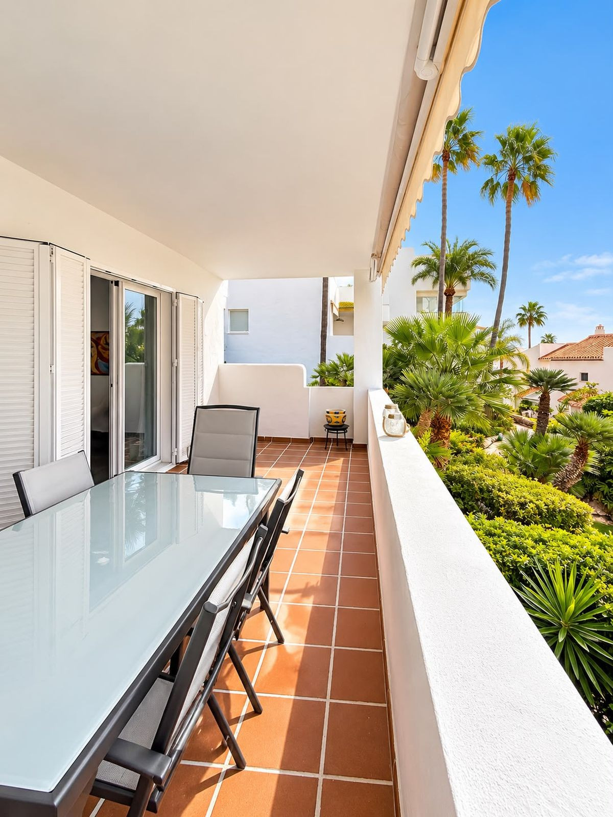 Drie slaapkamer rijwoning in Pueblo Mediterráneo, Bahía de Marbella in Bahía de Marbella - foto 3