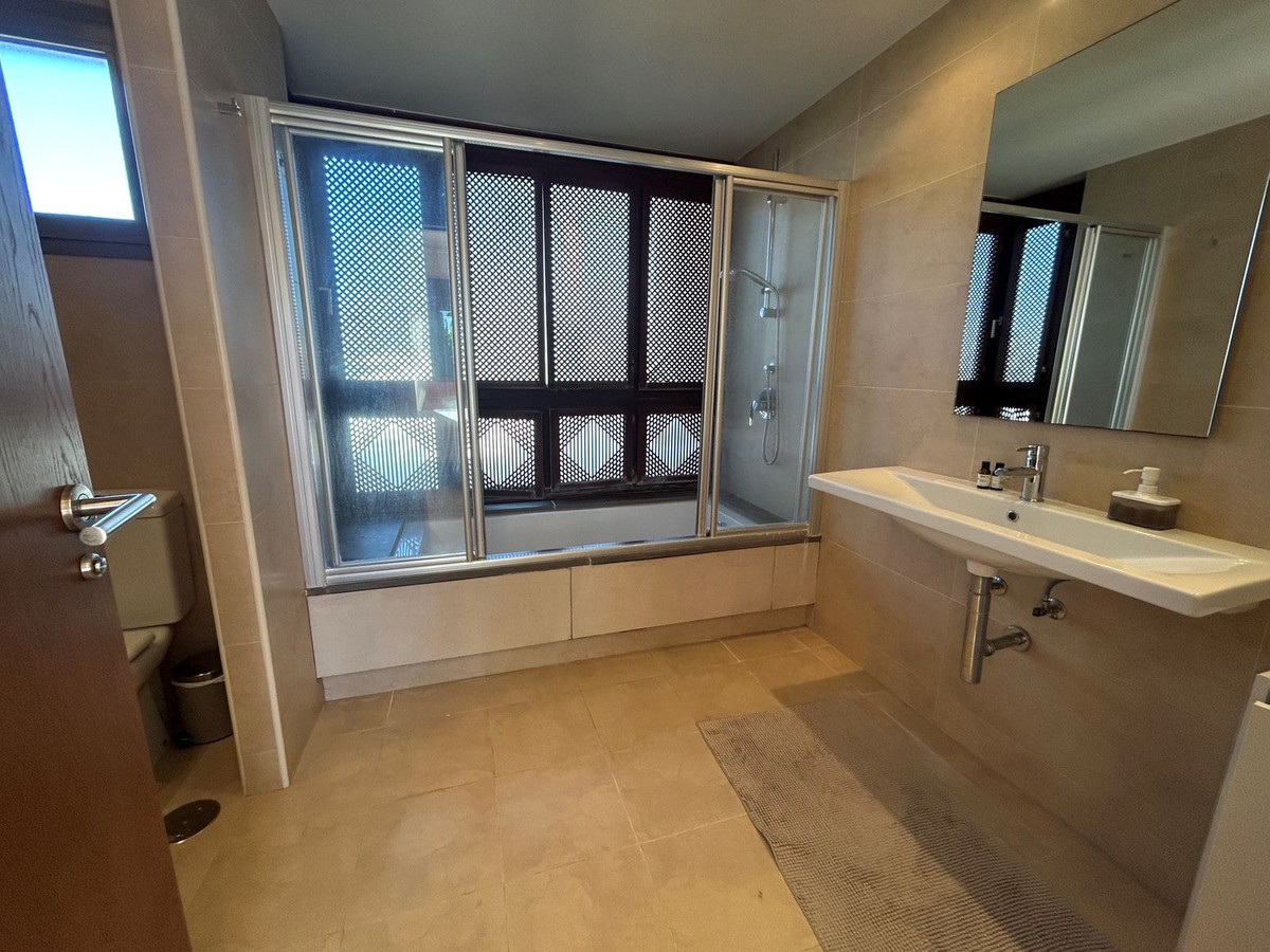 Penthouse met één slaapkamer aan de New Golden Mile in New Golden Mile - foto 11