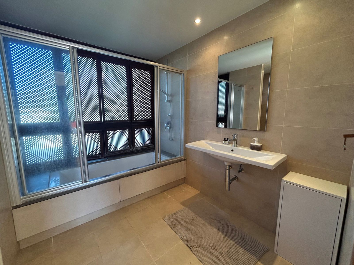 Penthouse met één slaapkamer aan de New Golden Mile in New Golden Mile - foto 12
