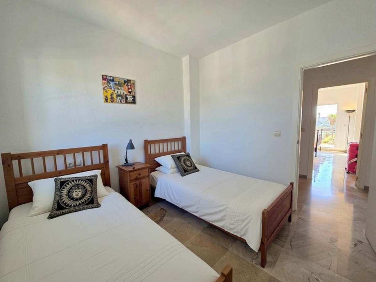 2-slaapkamer duplex penthouse met panoramisch kustzicht in La Duquesa in La Duquesa - foto 15