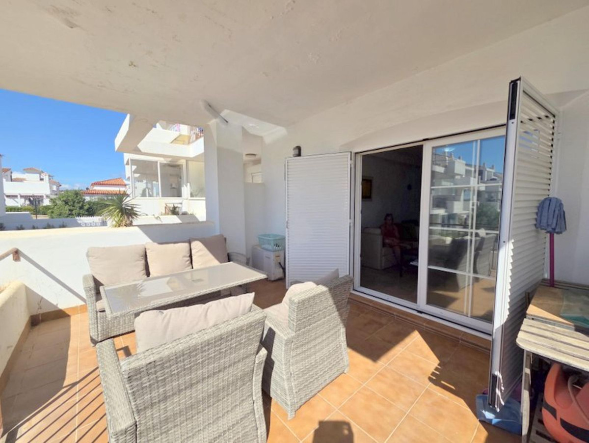 2-slaapkamer duplex penthouse met panoramisch kustzicht in La Duquesa in La Duquesa - foto 17