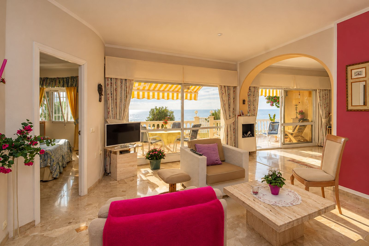 2 bedroom Apartment in Calahonda in Calahonda - foto 4