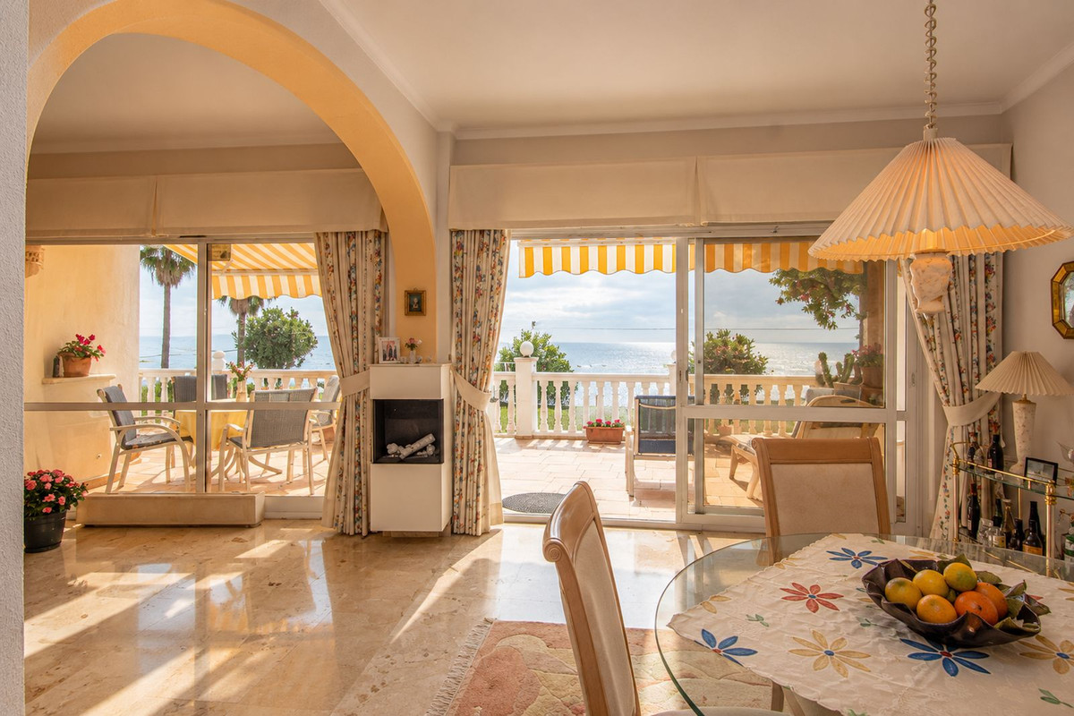2 bedroom Apartment in Calahonda in Calahonda - foto 10