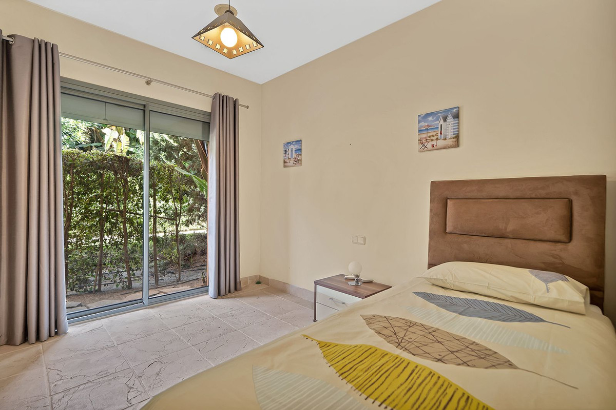 2 bedroom Apartment in Atalaya in Atalaya - foto 20