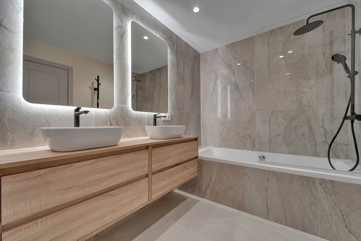 Drie-slaapkamer appartement op de begane grond met privé-tuin in Benahavís in Benahavís - foto 14