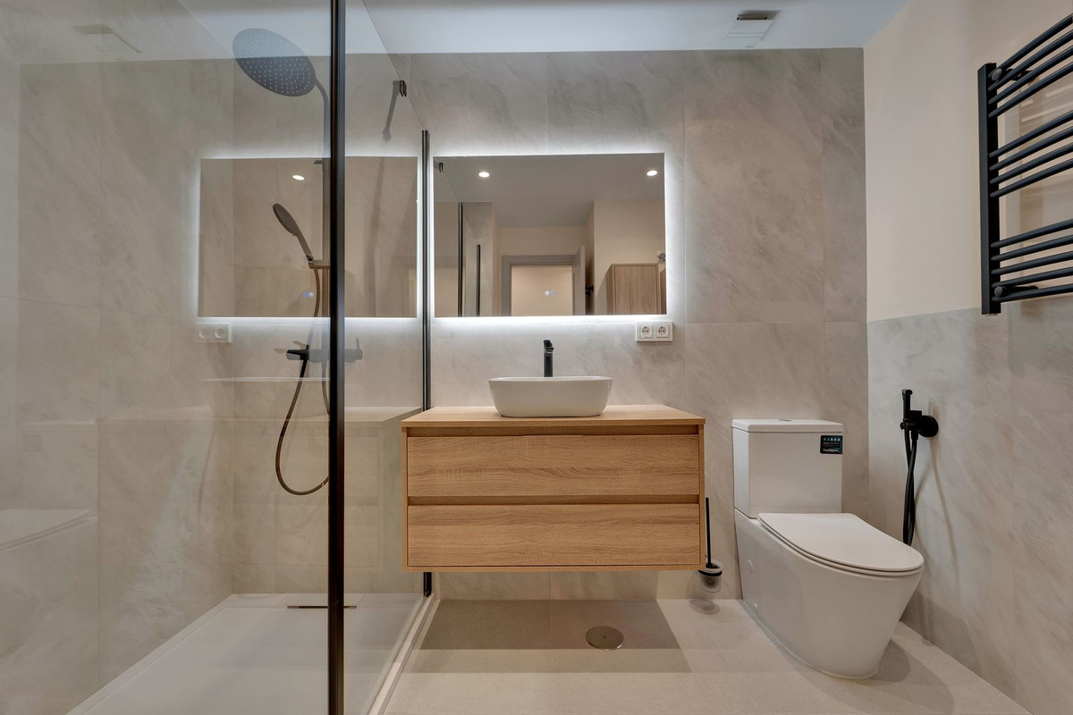 Drie-slaapkamer appartement op de begane grond met privé-tuin in Benahavís in Benahavís - foto 17