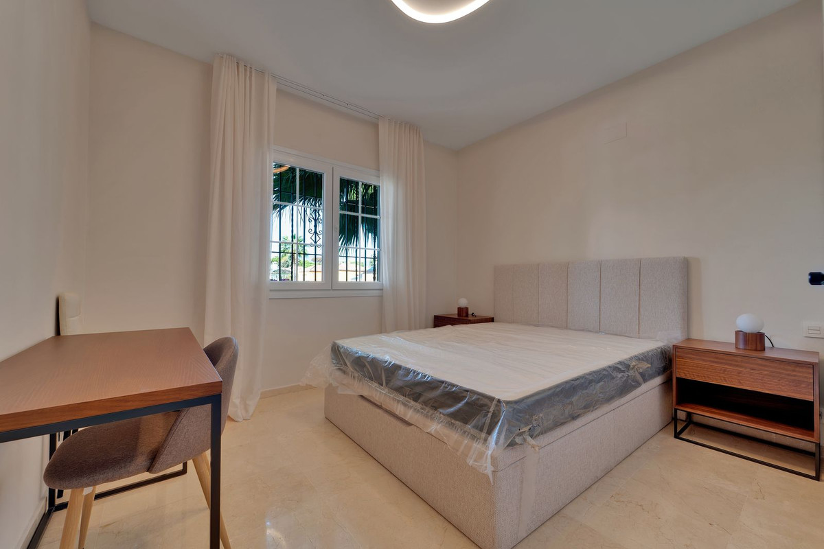 Drie-slaapkamer appartement op de begane grond met privé-tuin in Benahavís in Benahavís - foto 7