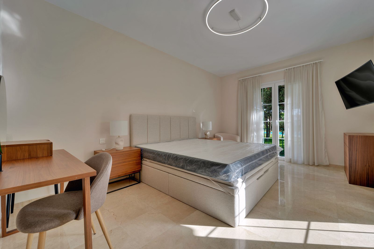 Drie-slaapkamer appartement op de begane grond met privé-tuin in Benahavís in Benahavís - foto 9