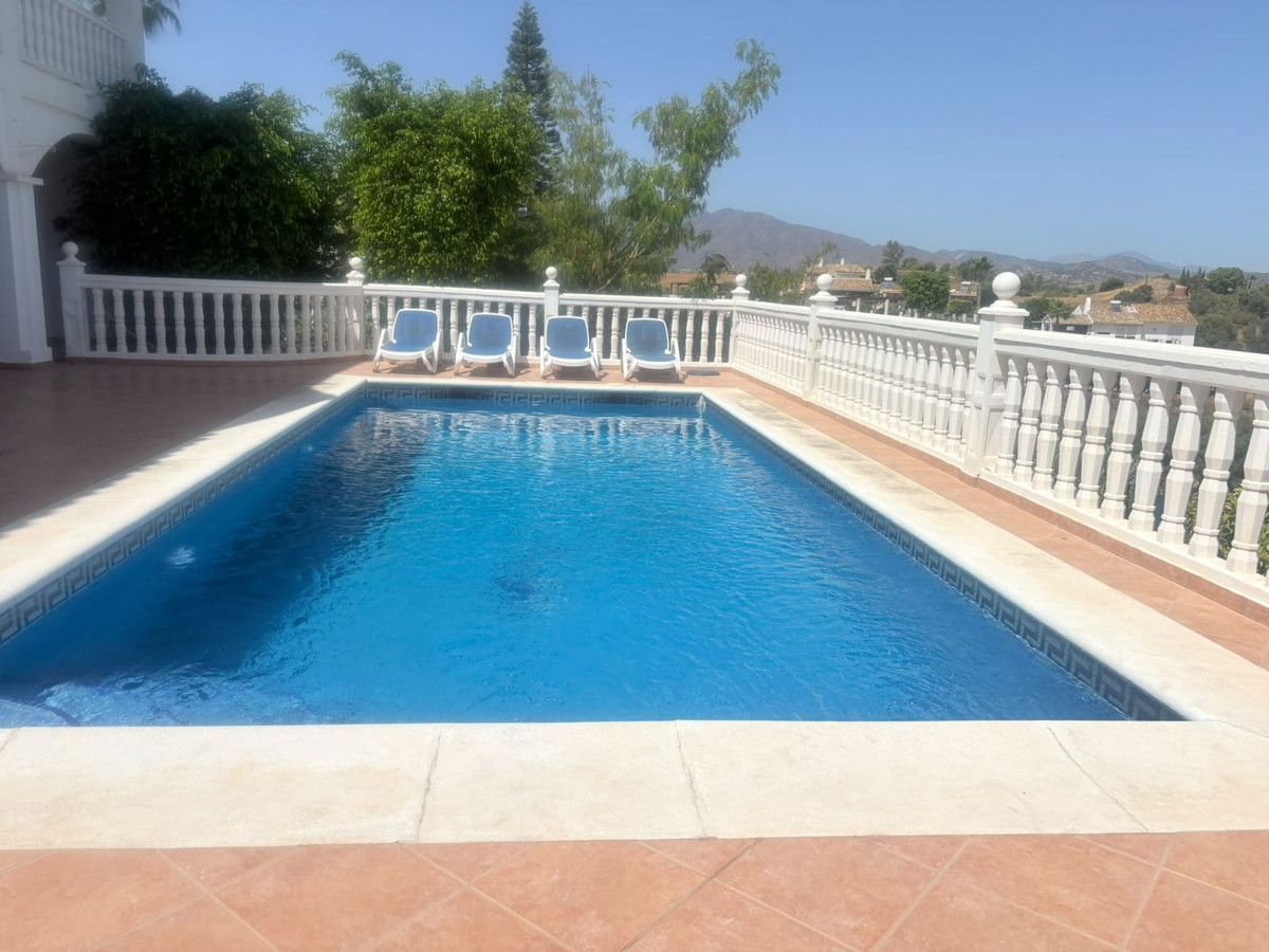 Villa met 4 slaapkamers in Cerros del Aguila in Cerros del Aguila - foto 2