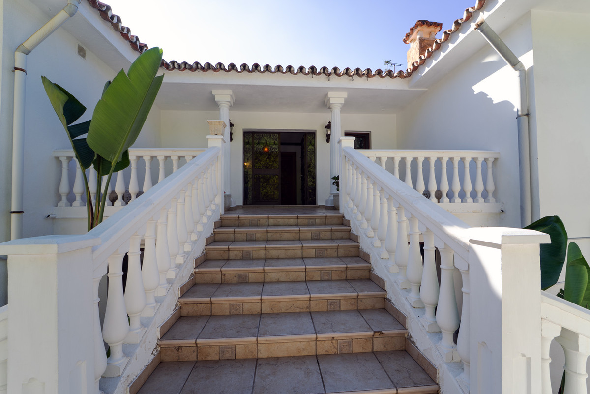 8 bedroom House in Marbesa in Marbesa - foto 11