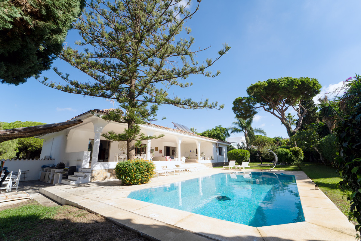 8 bedroom House in Marbesa in Marbesa - foto 8