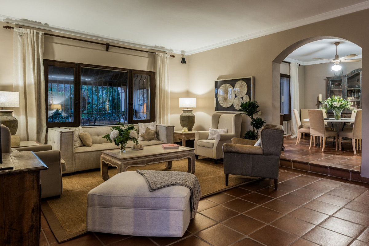 Villa met 6 slaapkamers in Los Monteros, Marbella in Los Monteros - foto 9