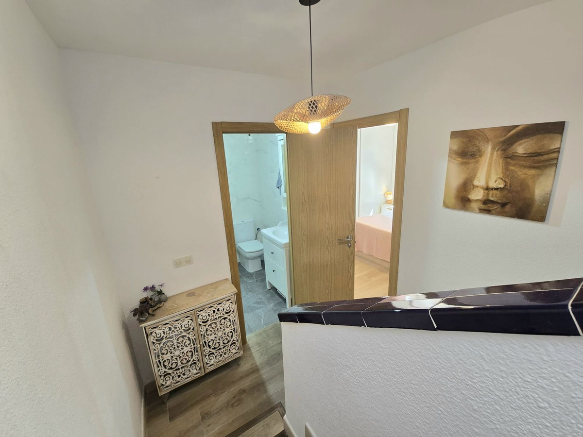 2 bedroom Apartment in Torremolinos in Torremolinos - foto 12