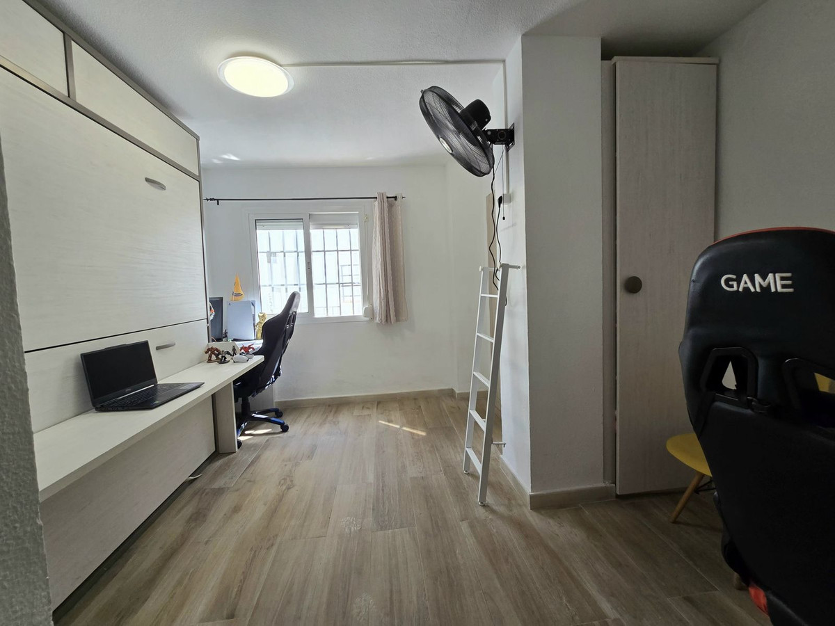 2 bedroom Apartment in Torremolinos in Torremolinos - foto 20